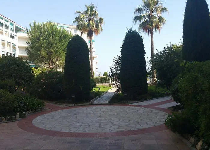 Apartment Les Pins Bleus Juan-les-Pins