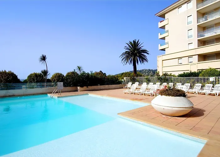 Les Pins Bleus Juan-les-Pins