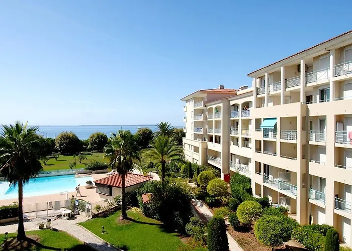 Les Pins Bleus Juan-les-Pins